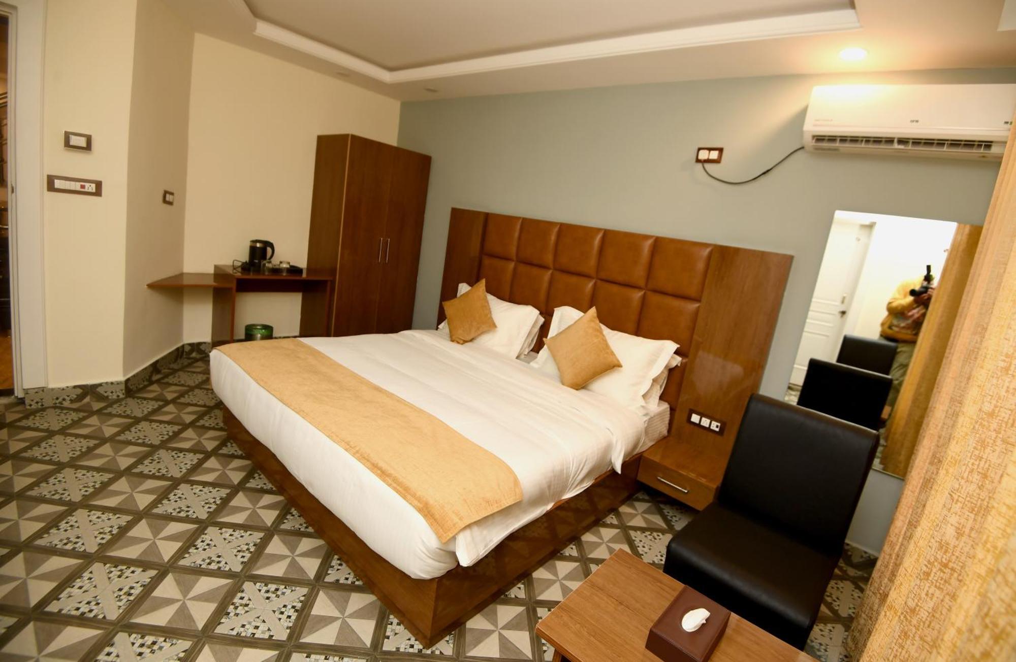 Jf Green Resorts - Near Srinagar Airport Екстериор снимка